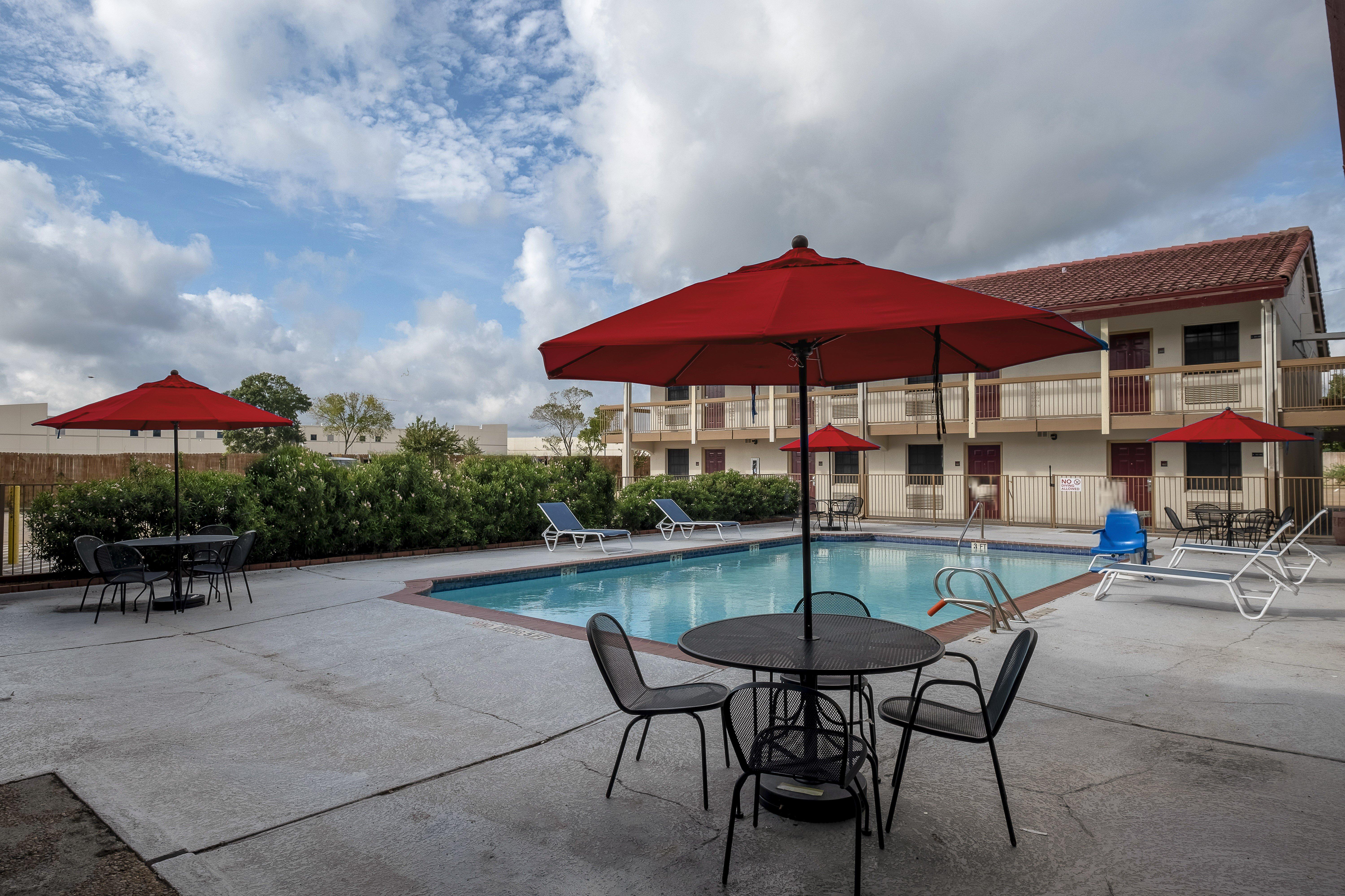 Red Roof Inn Houston North - Fm1960 & I-45 Westfield Exterior photo