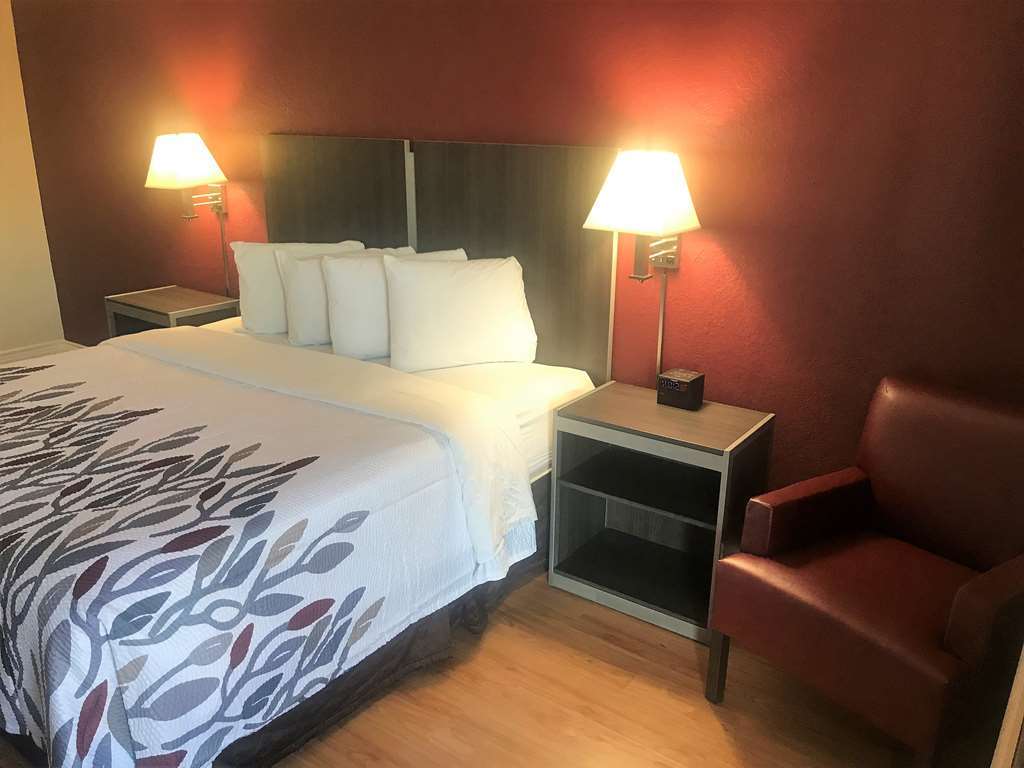 Red Roof Inn Houston North - Fm1960 & I-45 Westfield Room photo